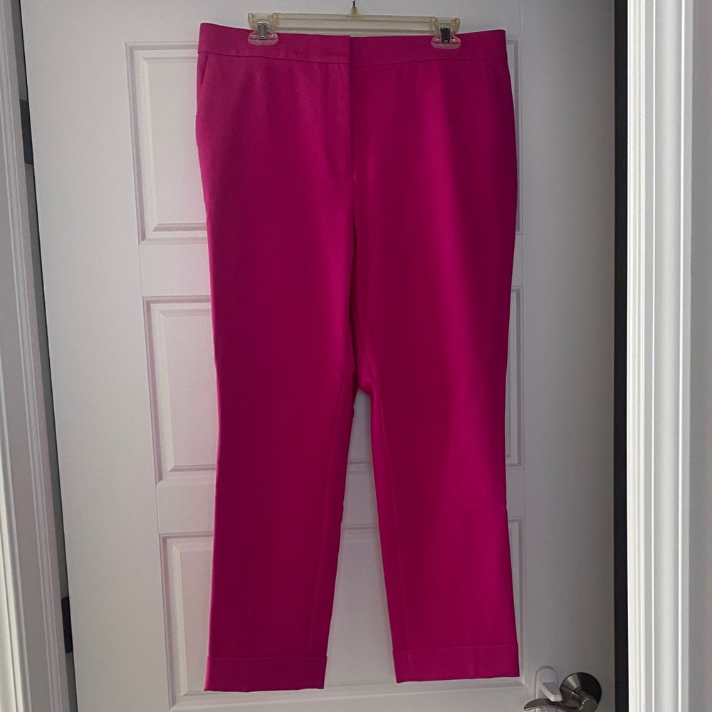 Ann Taylor Vibrant Pink Cropped Pants